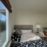 Coastal Comfort Retreat In West La