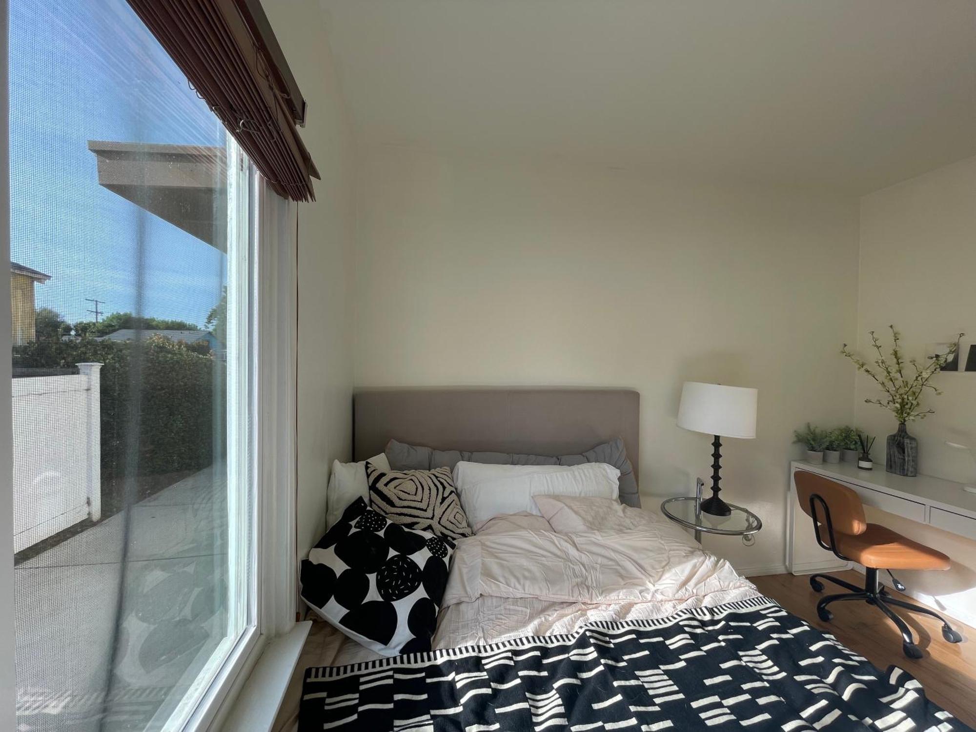 Coastal Comfort Retreat In West La Los Angeles